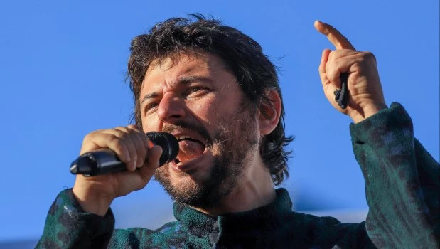 Grabois apuntó contra el Gobierno por el allanamiento en la casa de una dirigente social