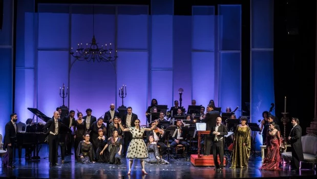 El programa incluyó más de treinta números, de Mozart a la opereta.