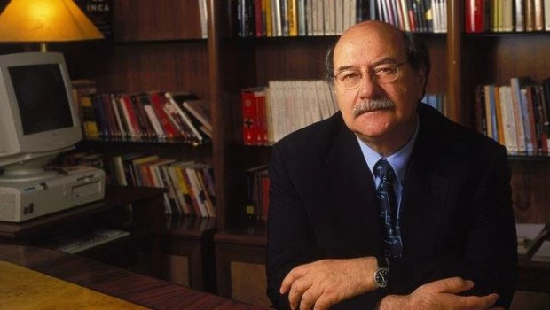 El escritor y académico chileno Antonio Skármeta fallece a los 83 años.