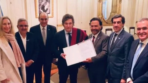 El Gobierno prepara un agasajo para los gobernadores del Norte que respaldaron el veto.