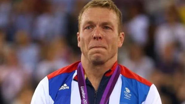 El multimedallista olímpico Chris Hoy, reveló que padece cáncer terminal