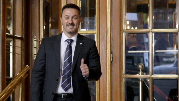 Petri: "El Gobierno quiere y reivindica a las Fuerzas Armadas"