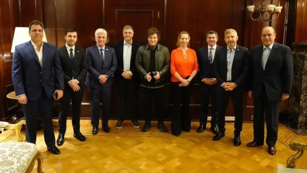 Milei recibió a gobernadores del PRO para debatir el Presupuesto 2025