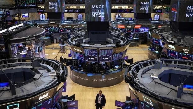 Mercados cierran una semana positiva para los activos argentinos con alzas de bonos y acciones