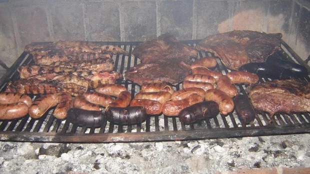 El 70% de los argentinos debió restringir la costumbre del asado ante la pérdida de poder adquisitivo