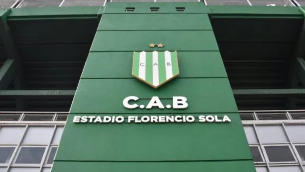 Banfield comunicó que la deuda será auditada