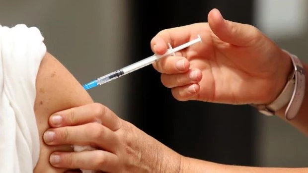 Vacunación contra el dengue: se abrió la inscripción para los jóvenes de entre 20 a 24 años