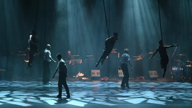 Brenda Angiel reestrena '8cho' en Area Teatro.