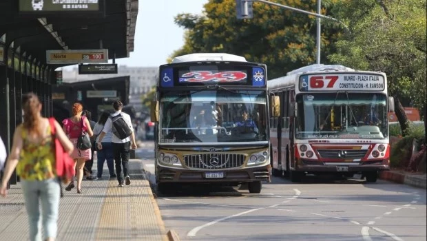 La UTA levantó el paro de colectivos que estaba previsto para mañana
