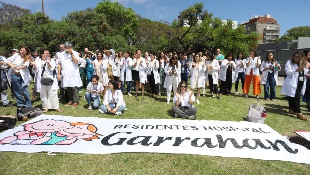 Nuevo paro en el Garrahan y clases públicas de RCP