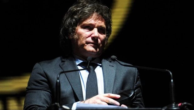 Milei recibe mañana a gobernadores radicales en plena negociación por el Presupuesto 2025 