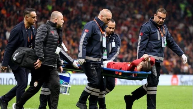 Mauro Icardi sufrió la rotura de ligamentos cruzados y menisco