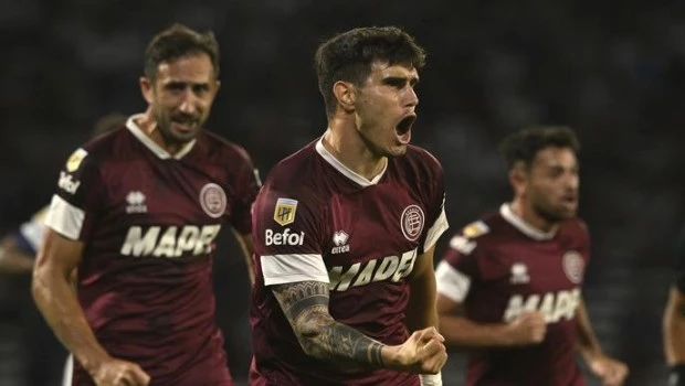 Talleres cayó ante Lanús y se aleja de la punta