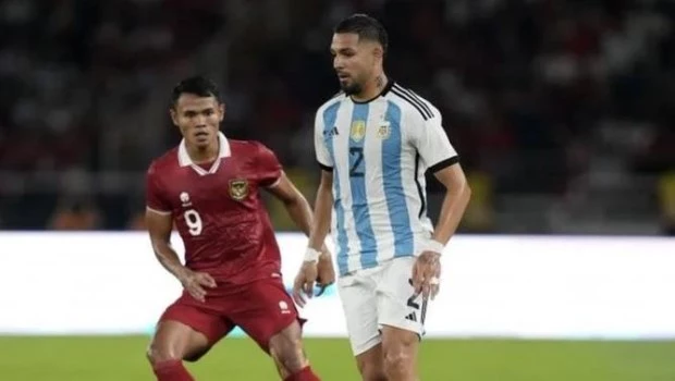 Facundo Medina reemplazará a Lisandro Martínez en la Selección