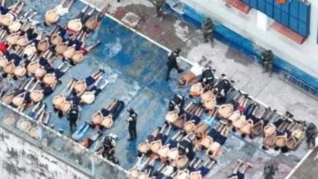 Mueren 15 presos en un ataque armado en una cárcel de Ecuador