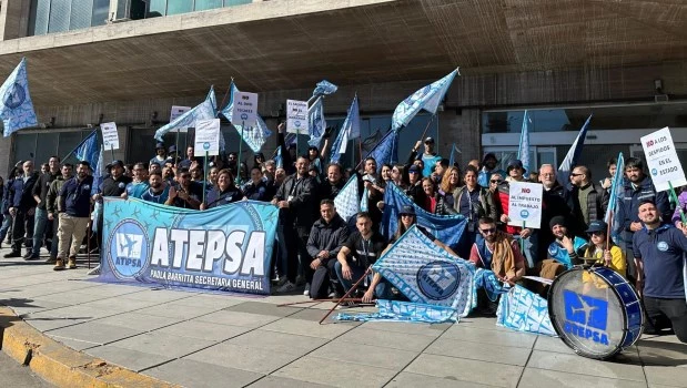 Las medidas de fuerza del sindicato de Controladores Aéreos afectará el despegue de vuelos en 54 aeropuertos del país
