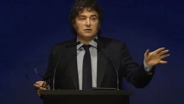 "Cristina está desesperada porque estoy rompiendo el Estado, que es con lo que ellos se enriquecen"