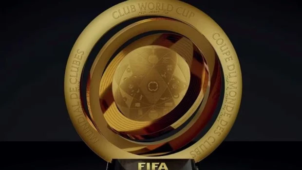 La FIFA presenta el trofeo para el ganador del Mundial de Clubes