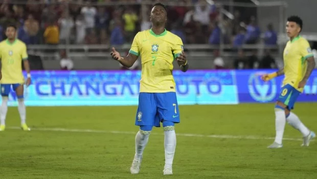 Vinicius falló un penal y Brasil empató con Venezuela