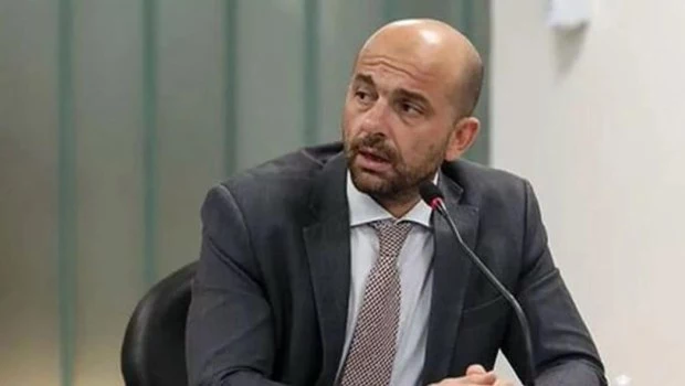Mogetta ratificó la decisión del Gobierno nacional de privatizar Aerolíneas Argentinas
