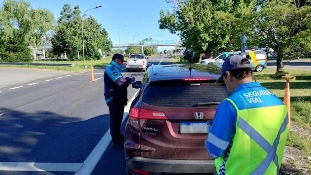 Se refuerzan los controles camino a la Costa por el último fin de semana largo del año