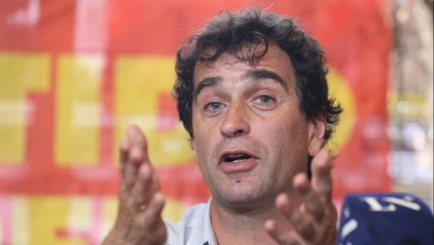 Para la Izquierda, Milei quiere "proscribir" y "privatizar" las elecciones