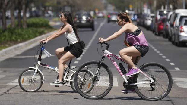 Se espera una semana con clima primaveral, pero que arranca con lluvias en la Ciudad y alrededores