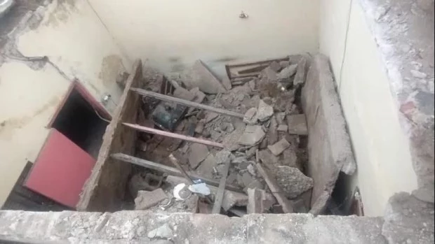 Trágico derrumbe en Córdoba: murió una mujer de 77 años al caerse el techo de su casa