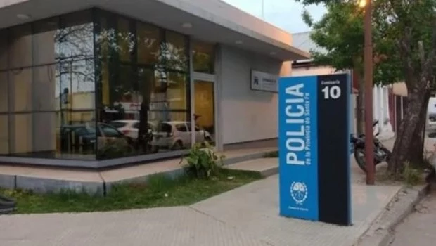 Trasladaron a 62 presos por la aparición de un explosivo en una comisaría en Rosario