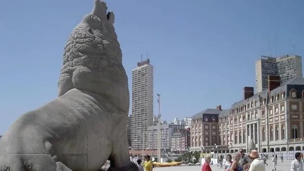 El Gobierno fijó tres días no laborables con fines turísticos en 2025