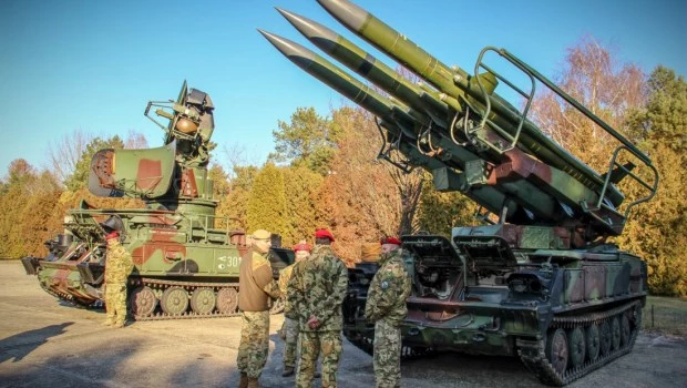 Hungría instalará un sistema de defensa aérea en la frontera con Ucrania