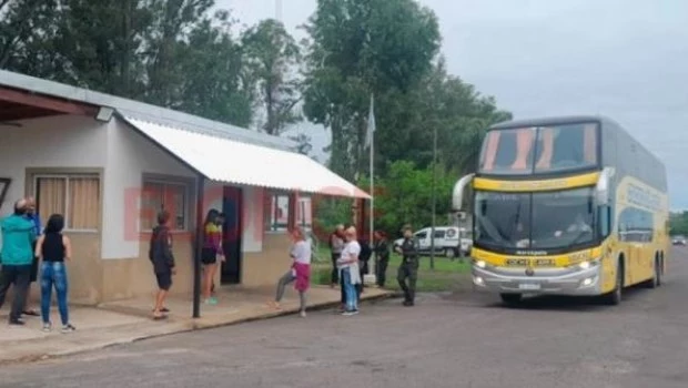 Detuvieron a un chofer de un micro de larga distancia por abuso