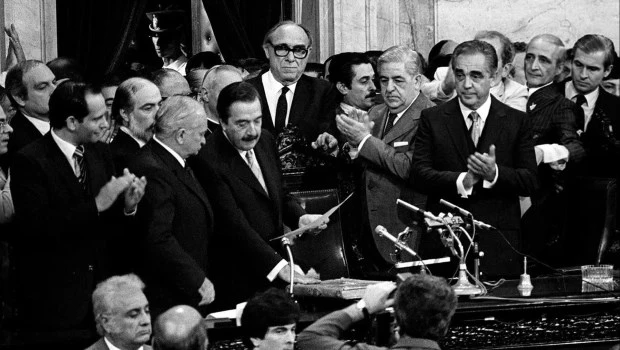 Por un nuevo pacto democrático