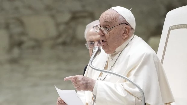 Francisco abre la Puerta Santa y arranca un Jubileo que da indulgencias 