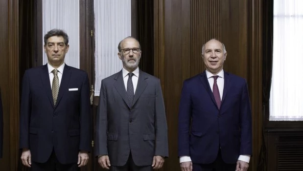 El Gobierno se aleja de la idea de nombrar por decreto a los jueces de la Corte 