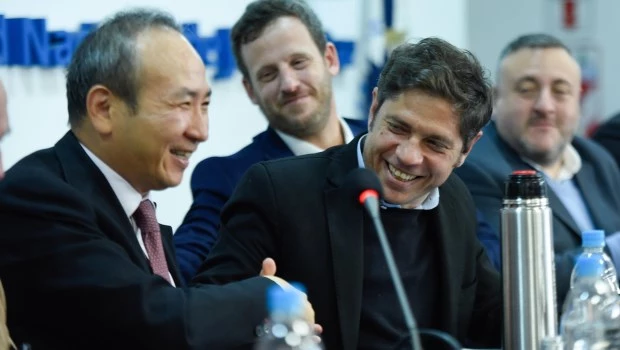 La presencia de las inversiones chinas se mantiene constante en el país. El vínculo con las provincias es firme, pese a la tensión ideológica que emana del gobierno central.