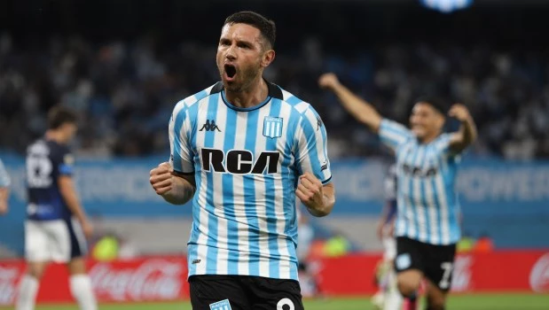 "Maravilla" Martínez habló sobre su renovación en Racing: "No me llamó Milito, solo Saja"