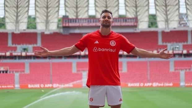 Alario regresa al fútbol argentino como refuerzo de Estudiantes