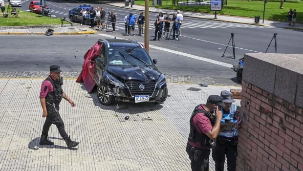 Atropelló a una pareja de turistas en pleno Recoleta: el hombre murió y la mujer está grave