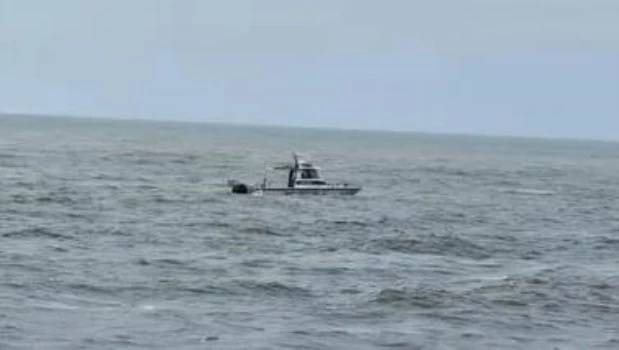 Buscan a un argentino que desapareció tras meterse al agua a rescatar a una mujer en Punta del Este 