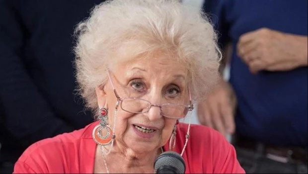 El Gobierno le respondió a Carlotto sobre los despidos de estatales en materia de derechos humanos