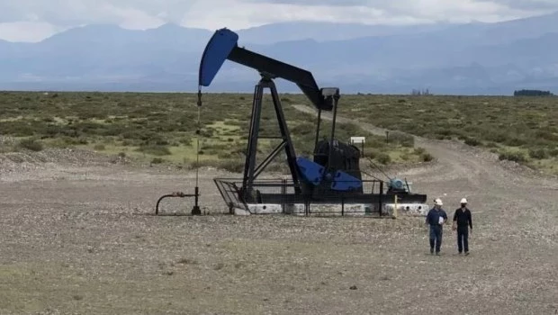 El Gobierno de Mendoza prorrogó tres concesiones petroleras clave en Malargüe