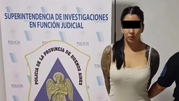 Detienen a una viuda negra que le robó 50.000 dólares a un jubilado