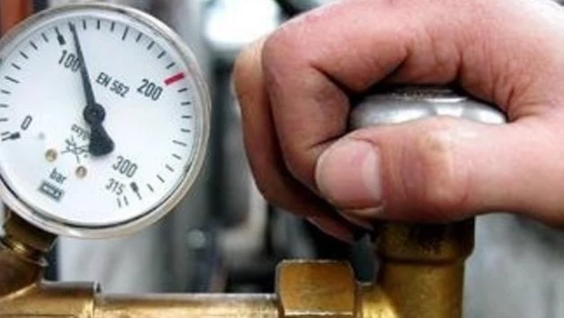 Caputo impedirá cortes de gas a quienes no paguen tasas municipales y provinciales