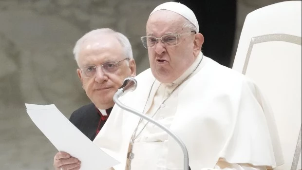 Francisco dice que "sembrar la esperanza" no es "decir palabras de cortesía"