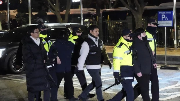 El destituido presidente surcoreano asistió a una audiencia sobre su detención por 20 días