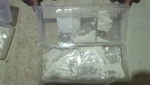 Córdoba: huyen de un control policial por tenencia de drogas y arrastran a un agente más de cinco kilómetros