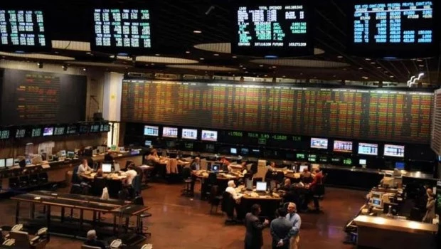 La Bolsa cerró la semana negativa, pero los bonos subieron 