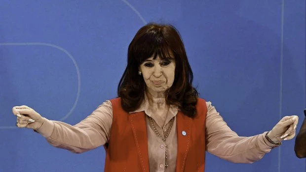 El Gobierno denunció a Cristina Kirchner por cobrar el plus por vivir en zona austral cuando residía en Recoleta