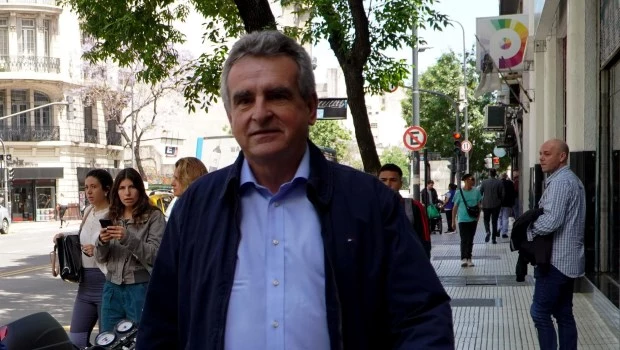 Agustín Rossi: "Milei retira a nuestro país de la OMS haciendo seguidismo trumpista"